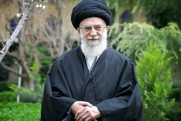 Comunidade Corânica do Irã Critica Comentários do Presidente dos EUA contra o Aiatolá Khamenei