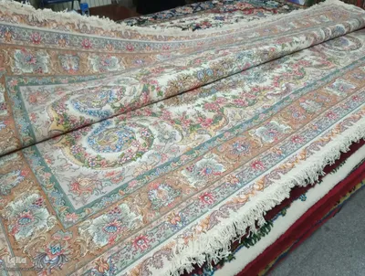 افتتاح نمایشگاه فرش مددجویان کمیته امداد در اهر