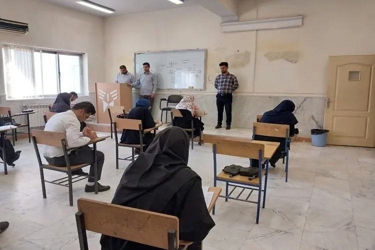آزمون بخش معارفی مسابقات قرآن اوقاف در گیلان برگزار شد