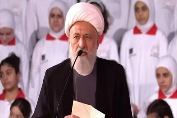 رئيس المجلس الشيعي الأعلى بلبنان يحذّر من 