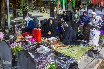 آغاز سال نو در کنار شهدا و درگذشتکان