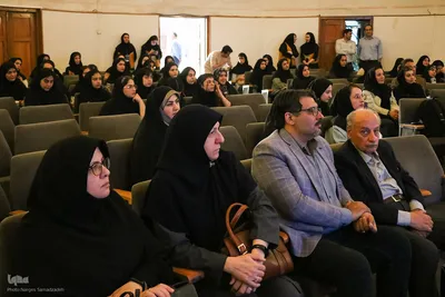افتتاحیه دومین دوره همایش ملی دوسالانه خوشنویسی در اصفهان