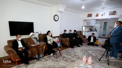 دیدار آیت الله نورمفیدی، نماینده ولی‌فقیه در استان و امام جمعه گرگان با خانواده شهدا