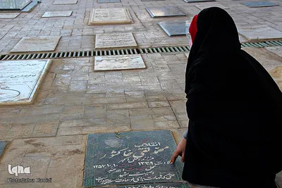 خفته در خاک؛ زنده در افلاک
