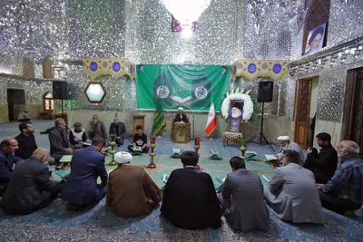 محفل انس با قرآن کریم در آستان مقدس حضرت علی ابن حمزه(ع)