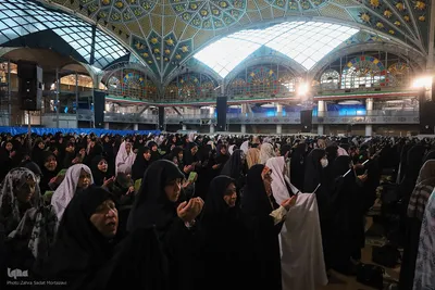 اقامه نماز عید فطر در مصلای اصفهان