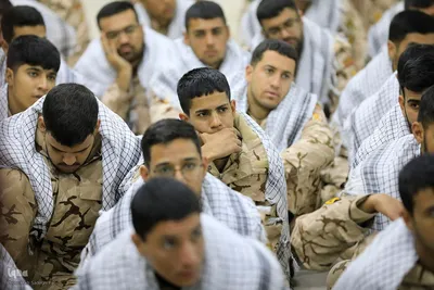 دیدار جمعی از سربازان سپاه انصارالرضا(ع) خراسان جنوبی با آیت‌الله عبادی