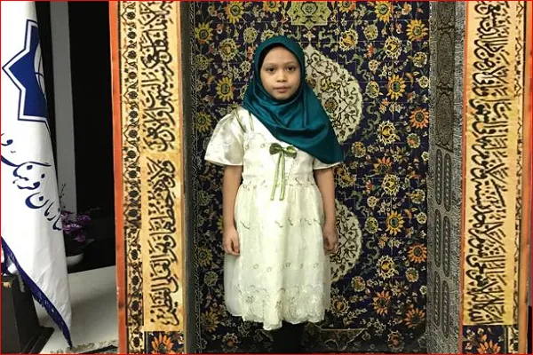 Filipinli çocuğun güzel  Kur’an-ı Kerim tilaveti