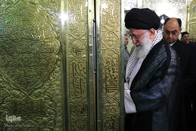 غبارروبی مضجع مطهر حضرت امام رضا (ع) با حضور رهبر انقلاب
