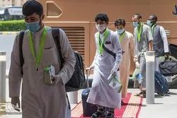  Hacılar koronavirus protokollarına riyaət edərək Məkkəyə daxil oldular – VİDEO