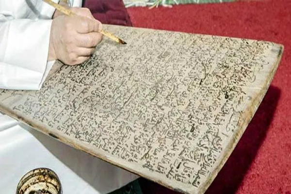 Libya’da Kur’an ezberinde geleneksel yol; tahta tablet ve divit