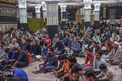 محفل انس با قرآن با تلاوت قاری بین‌المللی در بیرجند