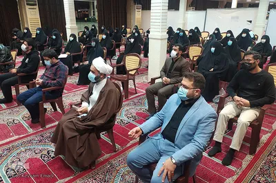 دیدار نماینده ولی فقیه در استان و امام جمعه بوشهر با جوانان و طلاب خواهر استان بوشهر
