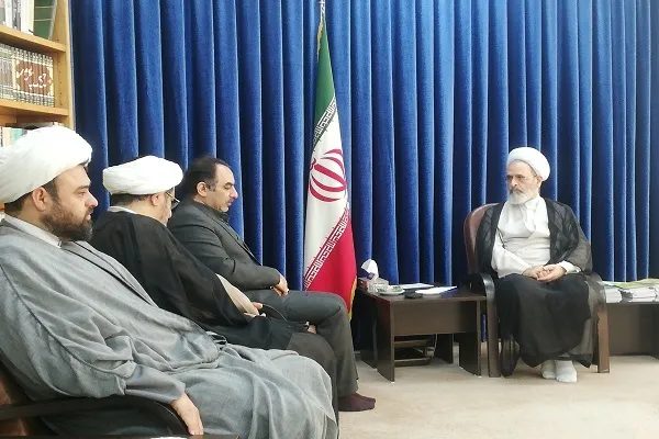 دیدار مدیر شبکه بین‌المللی ثقلین با آیت‌الله اعرافی