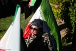 هم‌آوایی بانوان نصف‌ جهان در دفاع از وطن