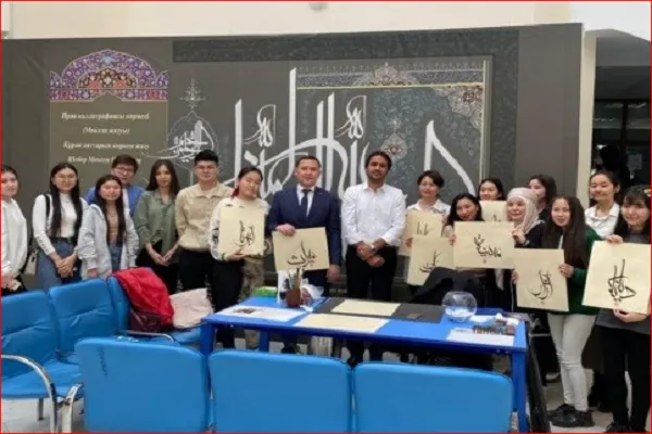 إیران تنظّم معارض للخطّ القرآني في كازاخستان + صور