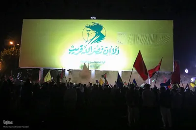 شادی مردم شیراز در حمایت از عملیات وعده صادق۲