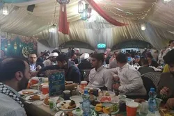 تنظیم مسابقة قرآنیة في الخیمة الرمضانیة في موسکو