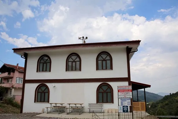 Mamuriye Cami ibadete açıldı