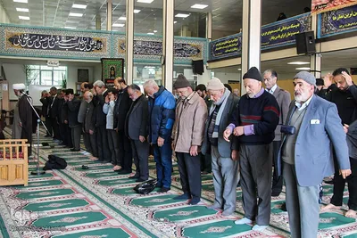 وداع بازاریان بیرجند با شهید گمنام