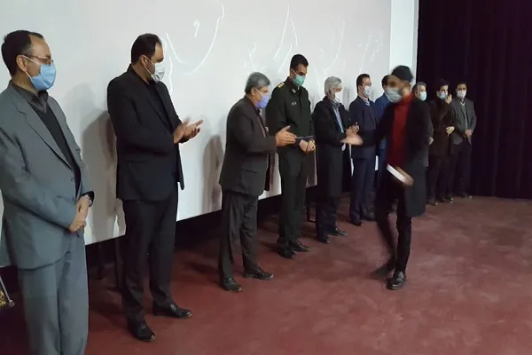 اعلام برگزیدگان جشنواره استانی تئاتر ماه «وتار» در کردستان