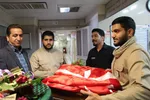 تجلیل از پرستاران بیمارستان امام حسین(ع) توسط گروه فرهنگی و جهادی خادم‌الشهداء‎