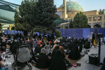 مراسم دعای عرفه در مسجد دانشگاه شریف