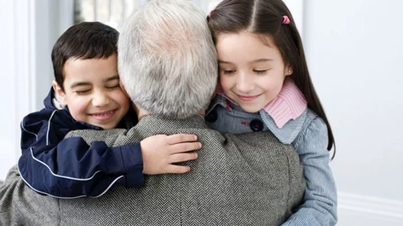 د پیغمبر او اهل بیت(ع)سپارښتنې؛ له بوډاګانو سره په آرام سره چلند وکړئ