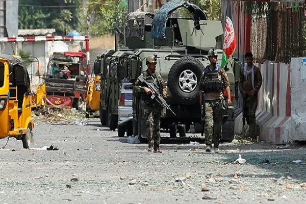 Afganistan'da bomba yüklü araçla saldırı: 1 ölü, 16 yaralı