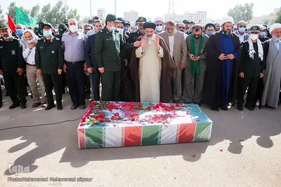 تشییع پیکرهای پاک و مطهر دو شهید گمنام دوران دفاع مقدس در مجتمع فرهنگی ورزشی فجر سپاه اهواز