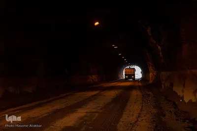 بازدید خبرنگاران از نقاط سیل‌زده جاده چالوس