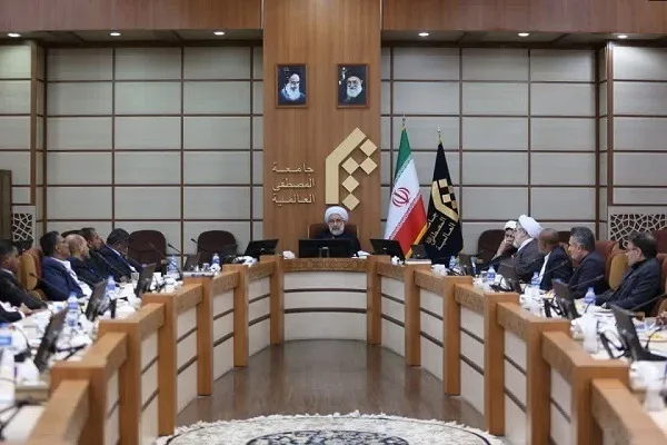 مراکز دینی که تکفیر را دامن می‌زنند پیرو سیاست‌های استعماری هستند