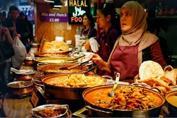 Bright Future Predicted for Thailand’s Halal Food Industry  