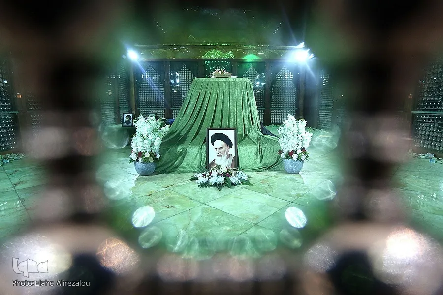 Memperbaharui pakatan mereka dengan cita-cita Imam Khomeini (ra)