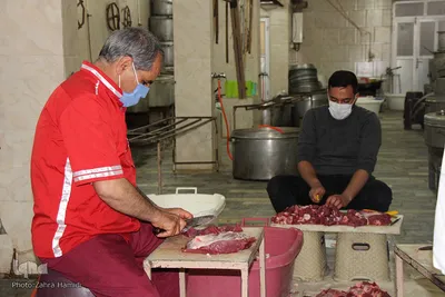طبخ ۳ هزار پرس غذای گرم برای نیازمندان _ بیرجند