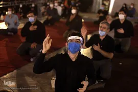 عزاداری شب سوم محرم در میدان امام حسین(ع)