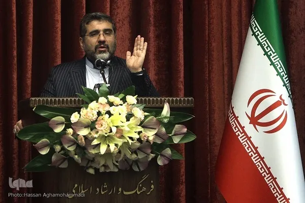 دعوت وزیر ارشاد از هنرمندان برای تزریق آرامش به جامعه