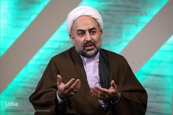 محمدرضا زائری: رسانه دینی اعتماد مردم را جلب می‌کند