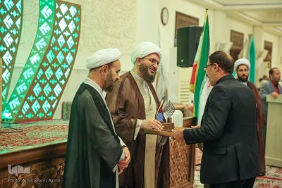 مراسم جشن ولادت امام هادی(ع) در حرم حضرت احمدبن موسی(ع)