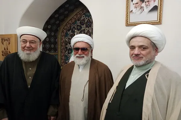 متولي العتبة الرضوية: مهمة العلماء المسلمين اليوم هي الدفاع عن الإسلام + صور