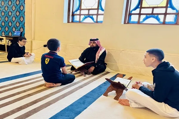 89 طالباً وطالبةً يتنافسون في مسابقة 