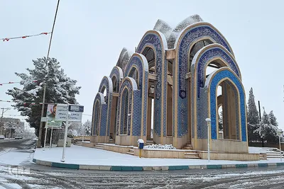 رخت سفید بر تن یزد جهانی