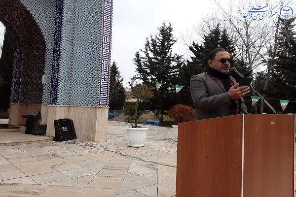 شاد پیمایی دانشگاهیان مازندران در آغازین روز دهه فجر