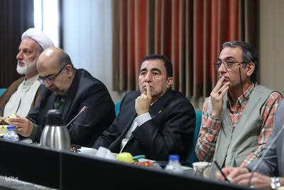 نشست هم‌اندیشی صاحبنظران و فعالان مردمی نهج‌البلاغه