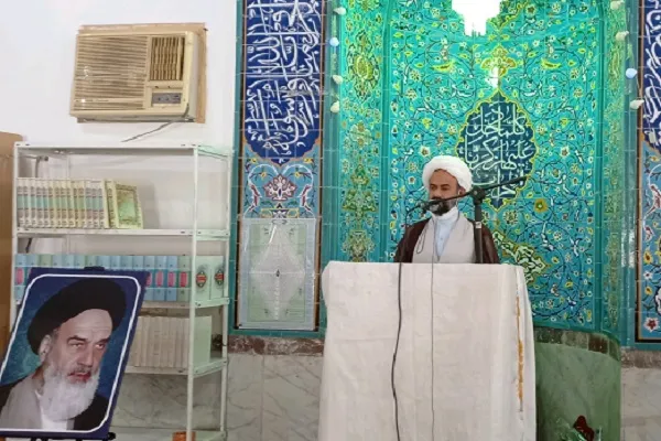 مسئولان با خدمت صادقانه امید را به مردم تزریق کنند