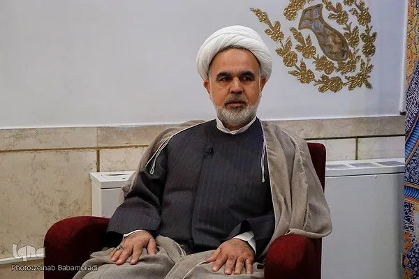 خلأ ترجمه‌های مناسب از قرآن به زبان کردی محسوس است