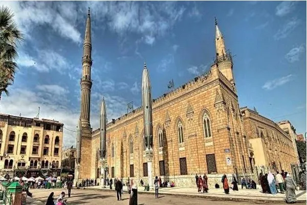 Ramazan ayında Misir məscidlərində dini dərslər yenidən başlayacaq