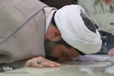 غبار روبی حرم مطهر امامزاده حسن(ع)