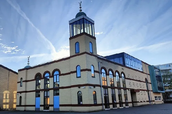 Dutch Mayor Under Fire for Secret Investigation Into Muslim Community