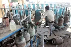 আশুরার উপলক্ষে কারবালায় ১৬ মিলিয়ন লিটার গ্যাসোলিন ও পেট্রল বিতরণ